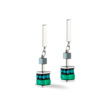 Load image into Gallery viewer, Sparkling Classic Update earrings