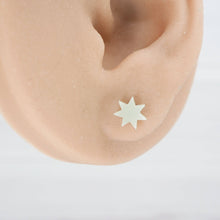 Load image into Gallery viewer, Glow in the dark 7 point star studs