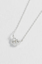 Load image into Gallery viewer, Double-Linked Flower Necklace