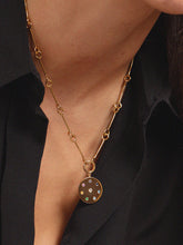Load image into Gallery viewer, Gold Sinature Link Necklace Chain