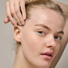 Load image into Gallery viewer, Mini sunshine studs