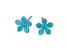 Load image into Gallery viewer, FIVE PETAL FLOWER TITANIUM PENDANT Studs