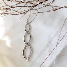 Load image into Gallery viewer, Entwine Twine Link Trio Necklace