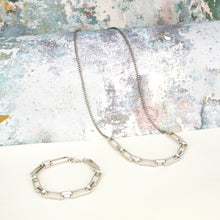 Load image into Gallery viewer, Fox necklace silver