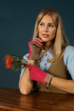 Load image into Gallery viewer, POWDER Darcy Gloves