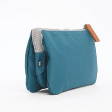 Load image into Gallery viewer, ROKA Carnaby sustainable wallet