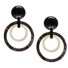 Load image into Gallery viewer, Double Round Link Horn Earrings - Black Natural
