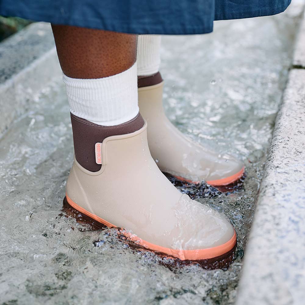 Merry People Tully wellington boot in Taupe & Apricot, lifestyle photo