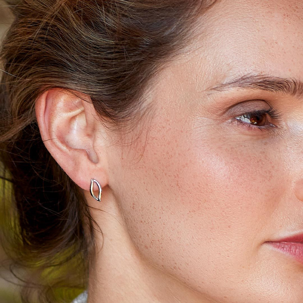 KH Entwine Twine Link Stud Earrings