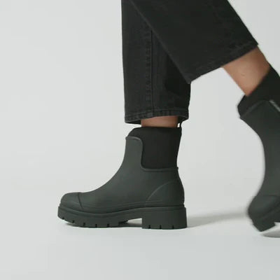 Tully Wellington Boot // Black