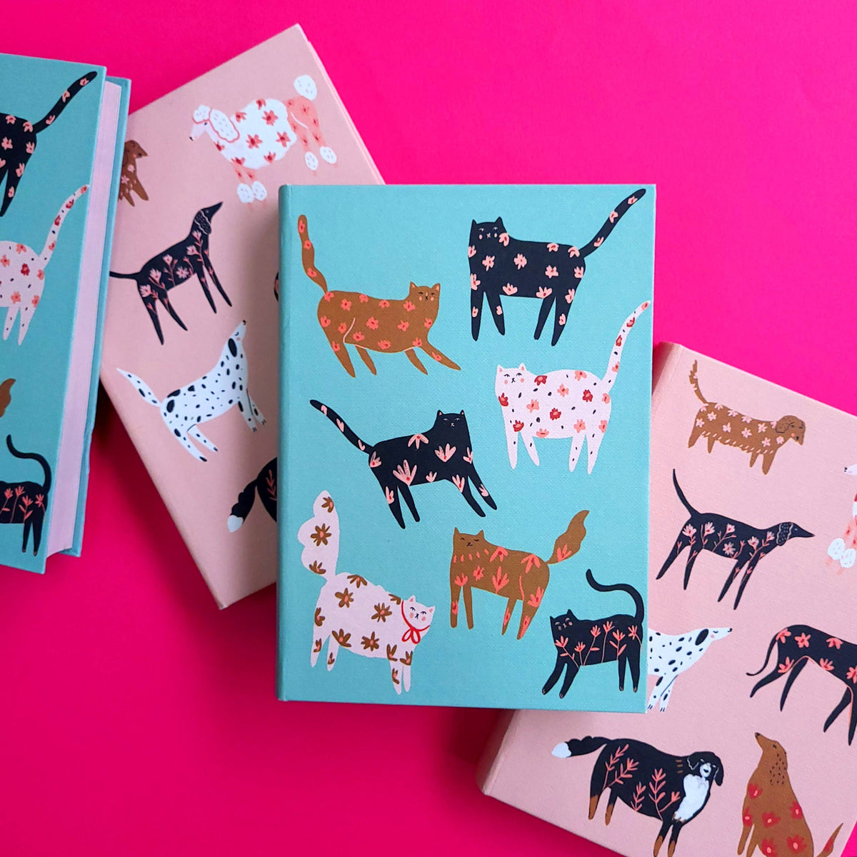 Ginger Pattern Dogs illustrated journal by Roger la Borde – view 3
