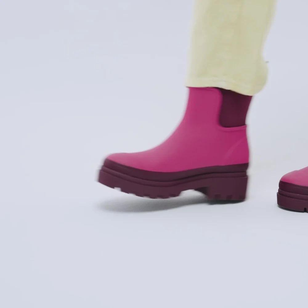 Merry People Tully wellington boot in Mixed Berry