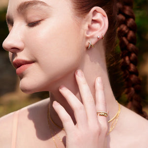 Kiss Polished Pave Studs