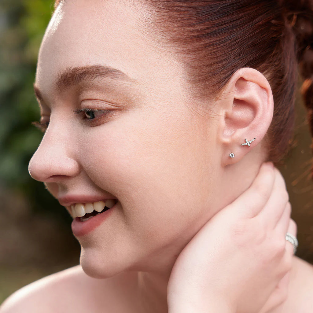 Kiss Pave Studs