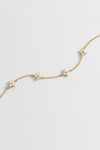 Load image into Gallery viewer, Mini Pearl Flower Bracelet
