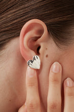 Load image into Gallery viewer, EB EditMolten Heart Stud Earrings
