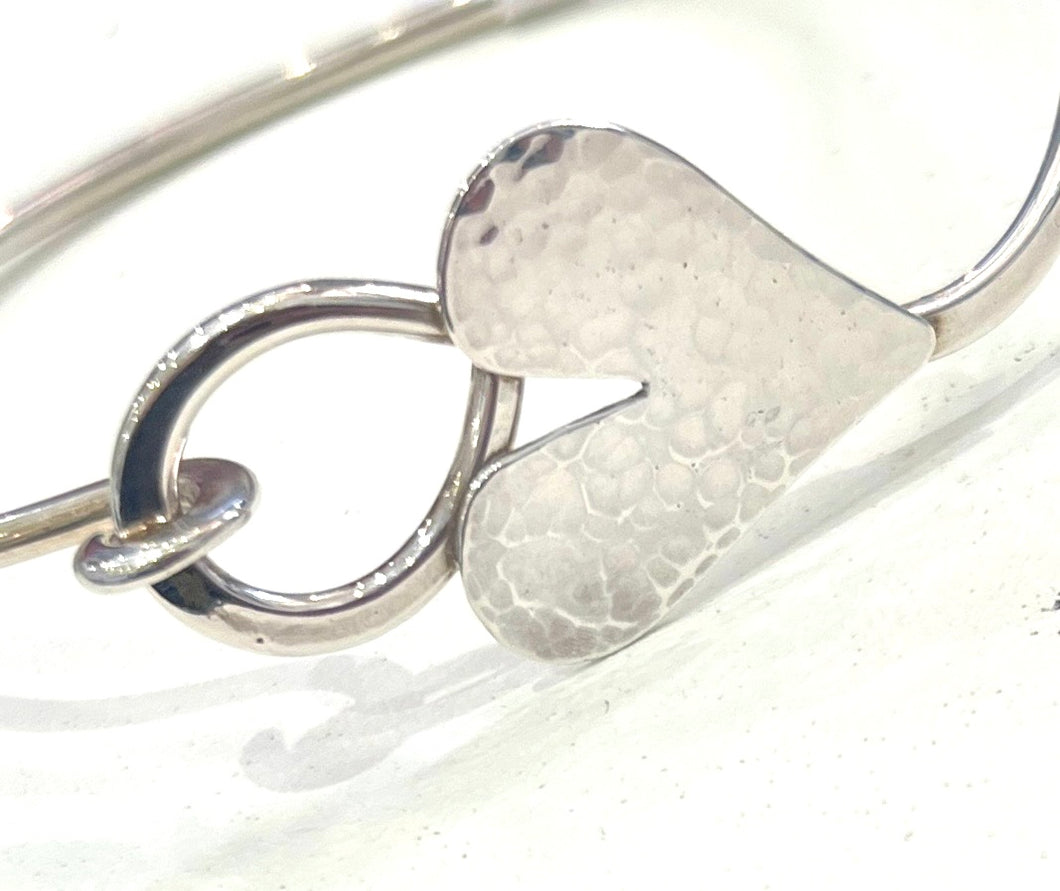 JB Silver heart bangle with catch and hinge ring