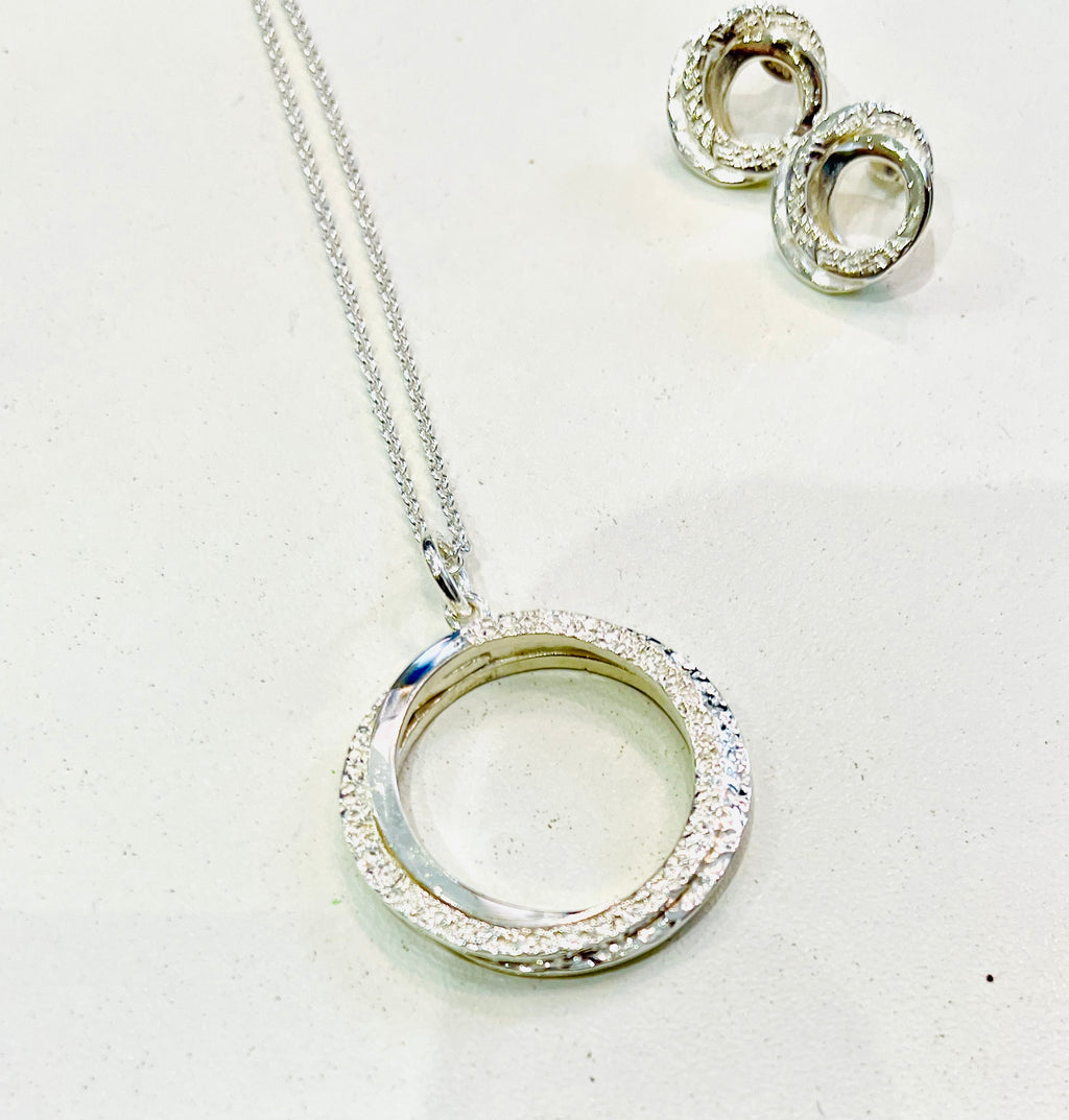 Chris Lewis Overlap collection – Sterling Silver Designer Jewellery | O-R-A Gallery Sheffield (Copy)