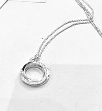 Load image into Gallery viewer, Chris Lewis Overlap collection – Sterling Silver Designer Jewellery | O-R-A Gallery Sheffield (Copy)
