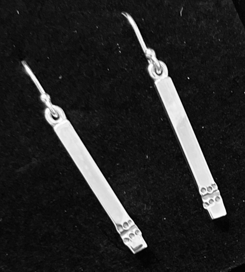 JB Silver short square wire drop earrings