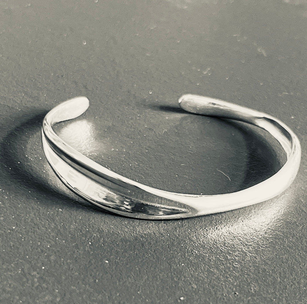 Chris Lewis Sterling Silver  New Leaf Open Bangle