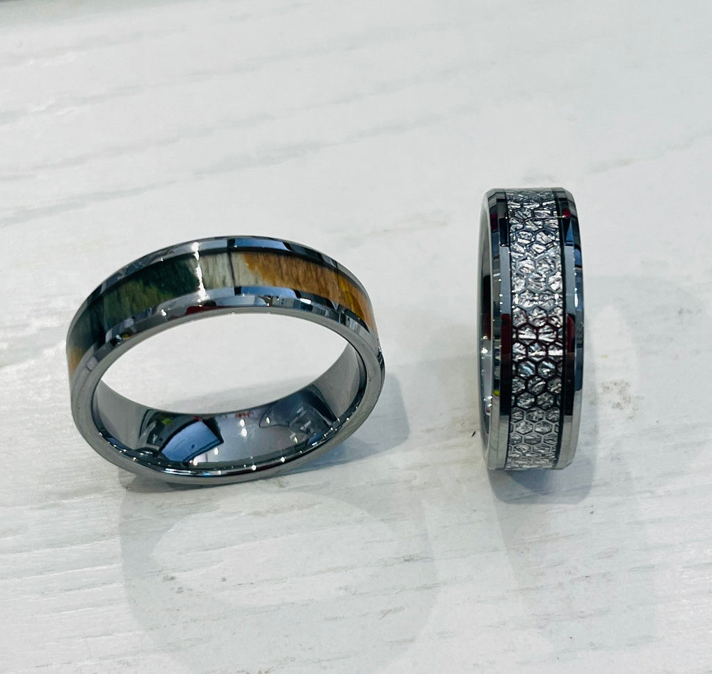 UNIQUE & CO TUNGSTEN CARBIDE RING