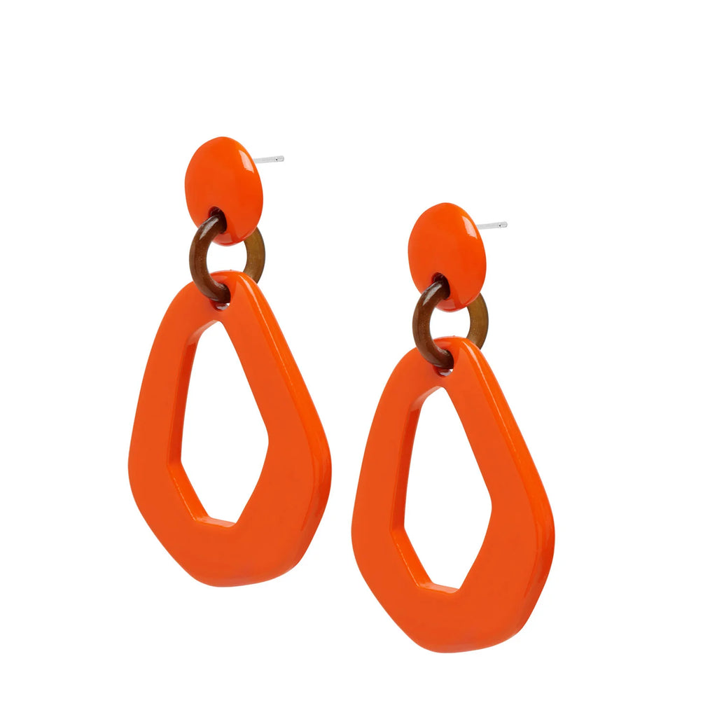 OPEN SHAPED DROP EARRINGS
