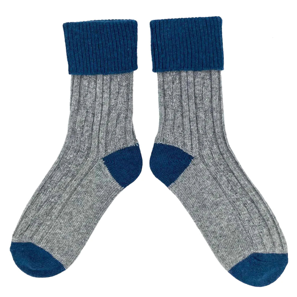 CASHMERE SOCKS