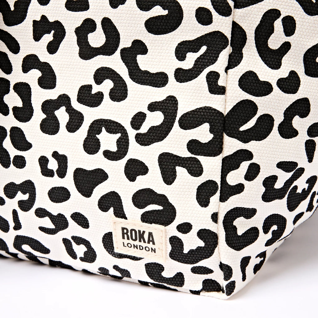 Close-up of Summer Leopard print detail