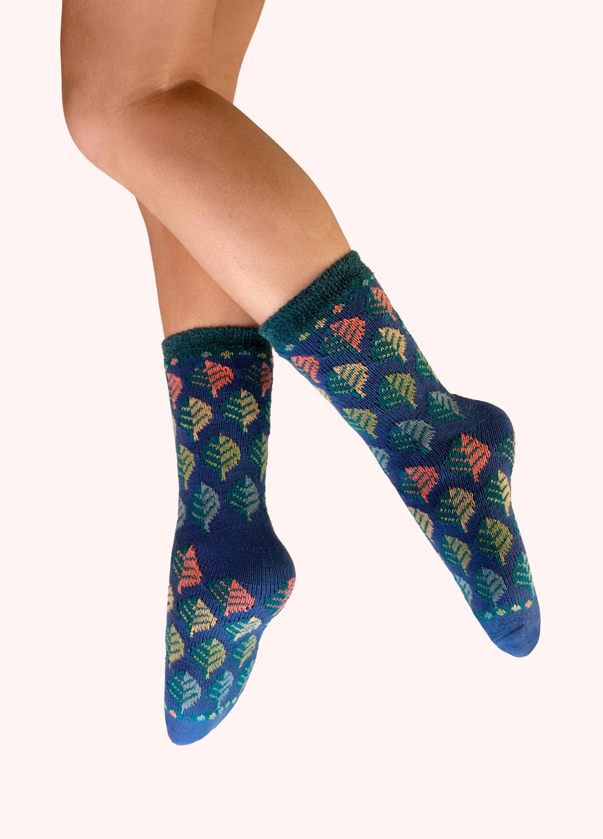 Powder Leaves Cosy Socks with colourful autumn leaves