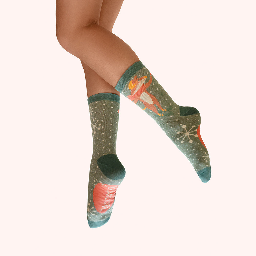 Powder Skiing Mouse Glitter Ankle Socks with a skiing mouse design