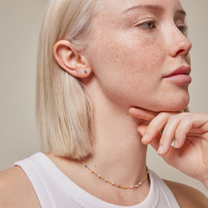 Enamel dot studs