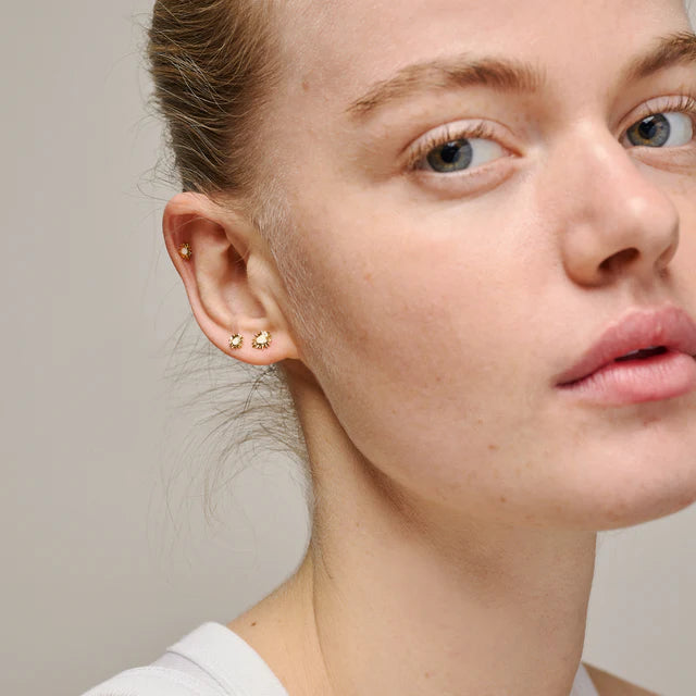 Mini sunshine studs