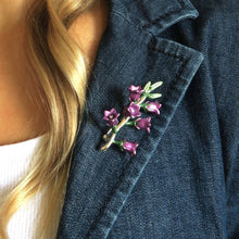 Load image into Gallery viewer, Canterbury Bells Purple Flower Brooch
