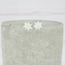 Load image into Gallery viewer, Glow in the dark 7 point star studs
