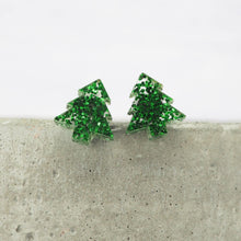 Load image into Gallery viewer, Green glitter Christmas tree studs
