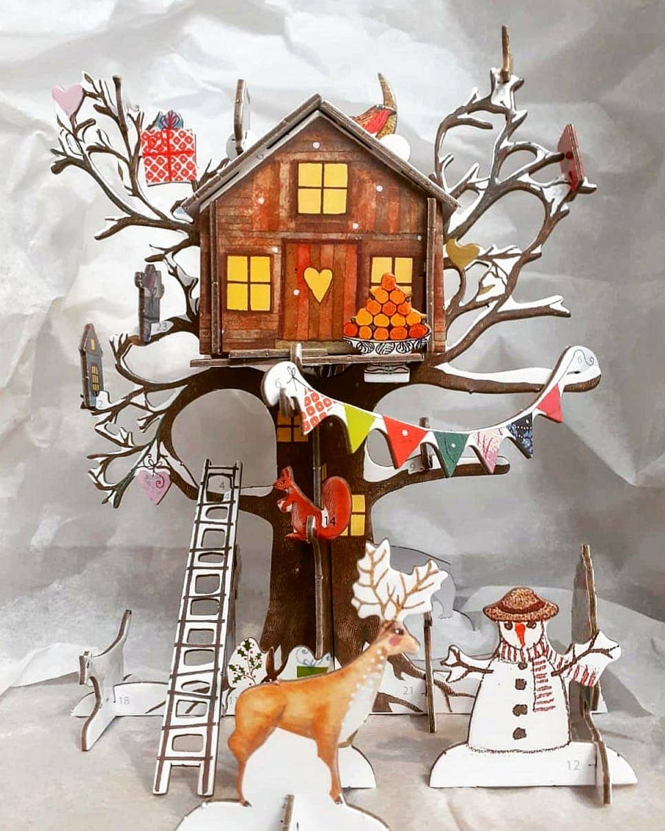 Christmas Treehouse 3D pop and slot advent calendar by Roger la Borde – view 3