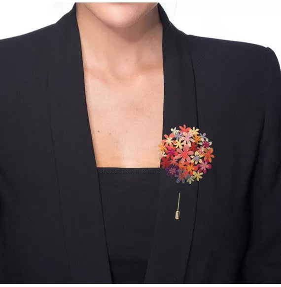 ORANGE BOUQUET GOLD PLATED PIN