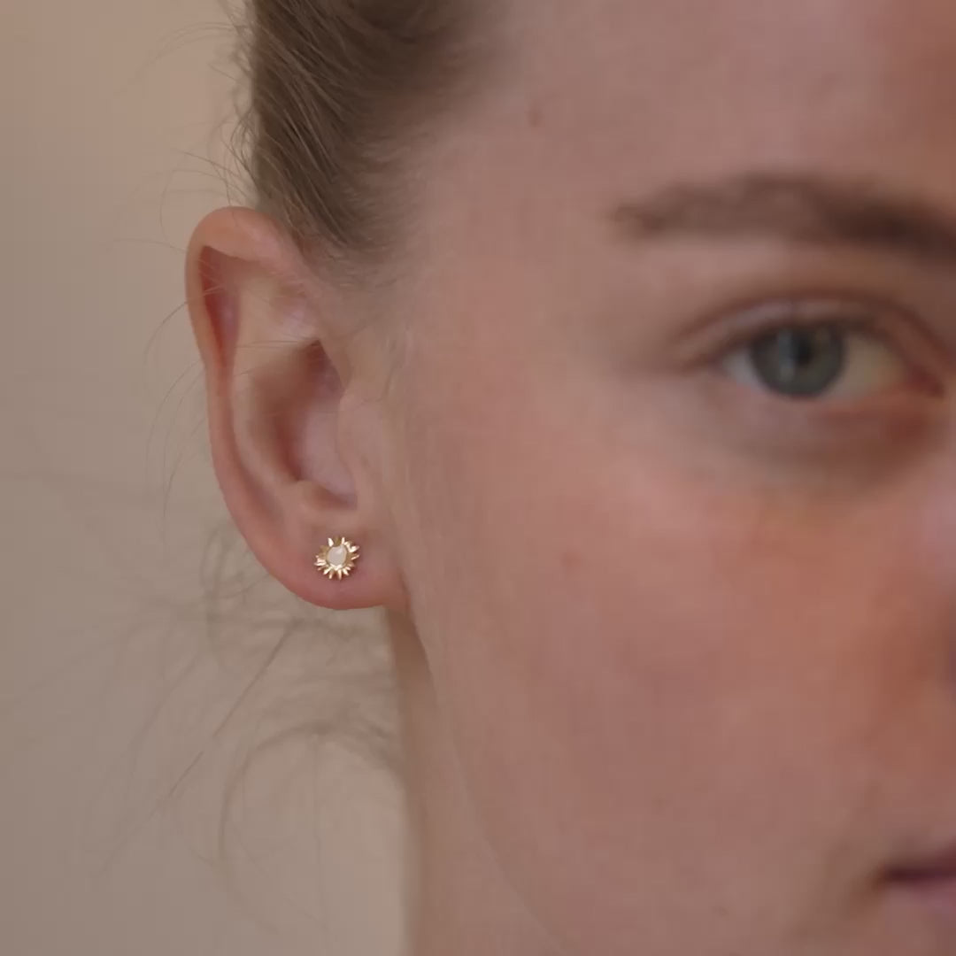 Mini sunshine studs