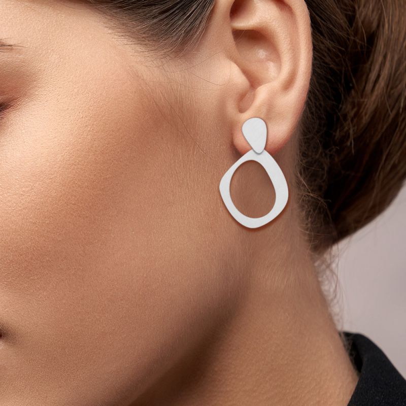 TOO MUCH SILVER/GOLD EARRING