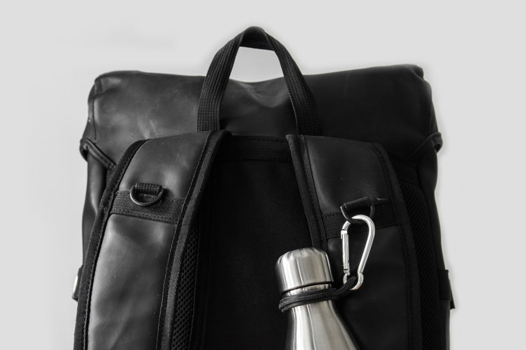 CHILLY'S Original Bottle Carabiner Accessory