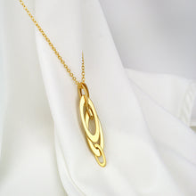Load image into Gallery viewer, Ava Pendant gold
