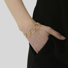 Load image into Gallery viewer, TABITHA OPEN CIRCLE BRACELET  (PG7)
