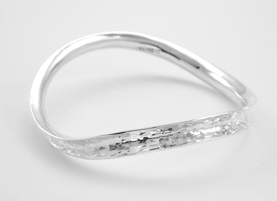Ridged Hammered Curved Solid Bangle