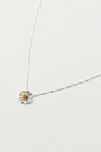 Load image into Gallery viewer, Estella Bartlett necklace -Wildflower- Silver plated
